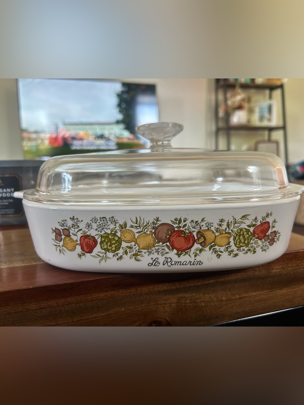 RARE pyrex “le romarin” White Ceramic Baking Dish with lid